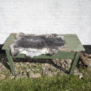 Thy Lam skind, gr/hvid