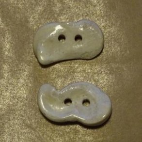 Lammeknapper, rustikke, ca. 1x2,8cm, pris pr. stk, rhvide