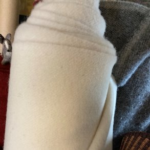 Thy Lam uldstof, rhvid