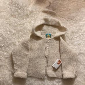 Babybluse med htte, Thy Lam design, ca. 3 mdr.