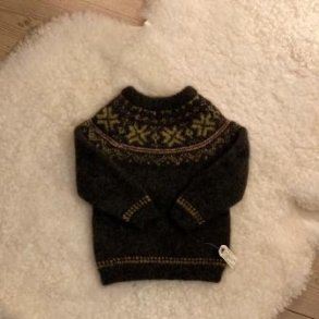 Flot trje med mnster, 3-4 r