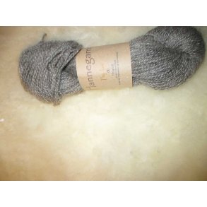 Thy Lam uldgarn, 2 tr. Hannegarn, mellem gr