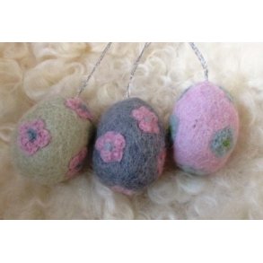 g, sart grn med rosa blomster, ca. 6 cm i hjden - har ophng