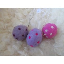 g - pink - med hvide prikker med ophng