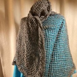 Dejligt let og stort grt sjal